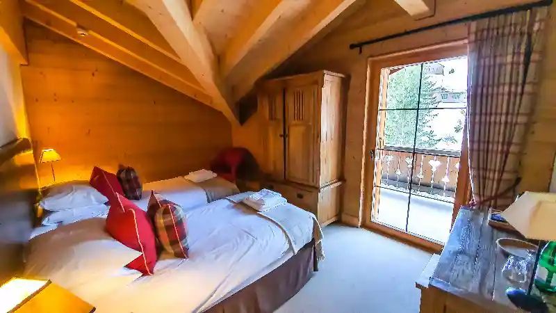 The Mountain Lodge