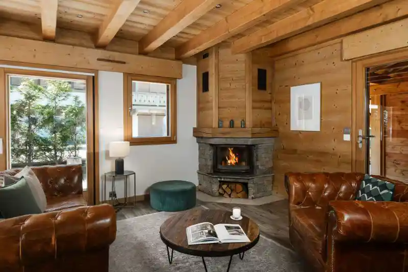 Blue Bird Lodge