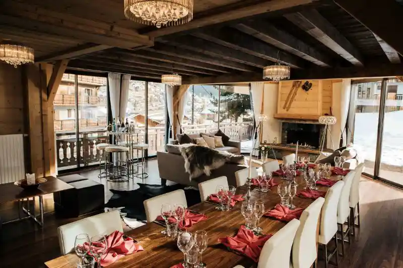 Chalet Ice