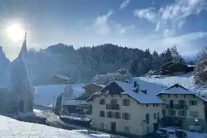 Alpine Adventure (La Vieille Ferme de la Moussiere)