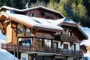 Chalet Ice