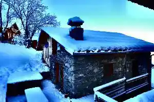Festive Ski Escape Awaits!