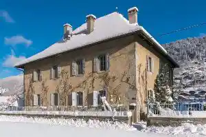 Complimentary airport transfers: All winter catered chalets booked this month